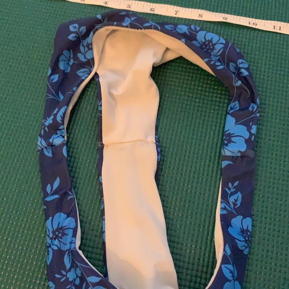 Shein cheeky floral bikini - Picture 8 of 9